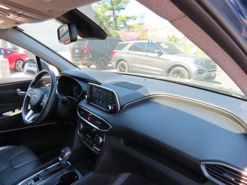 Used 2020 Hyundai Santa Fe SEL w/ Convenience + Premium Package AWD/4WD image 18