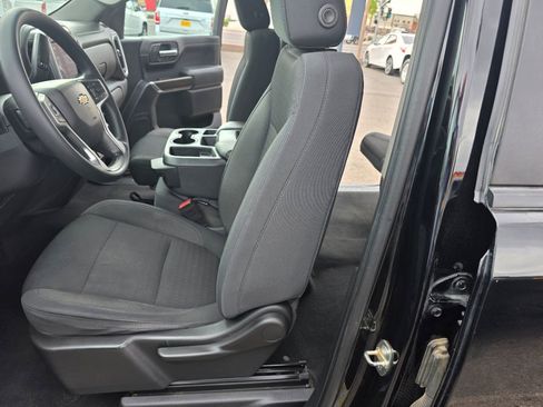 Used 2020 Chevrolet Silverado 1500 LT AWD/4WD image 26