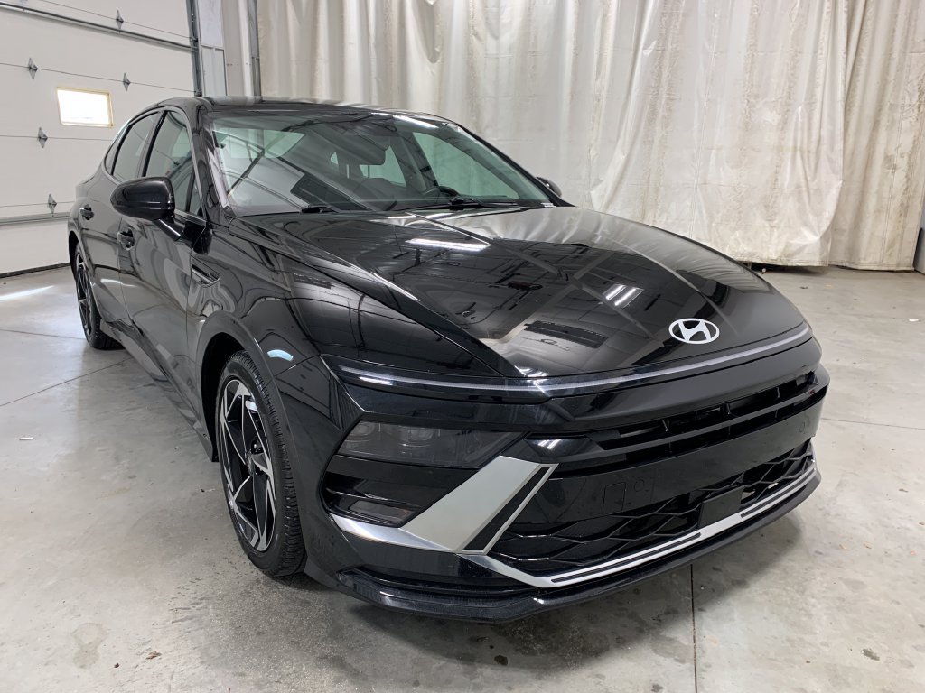 Used 2026 Hyundai Sonata SEL AWD/4WD image 2