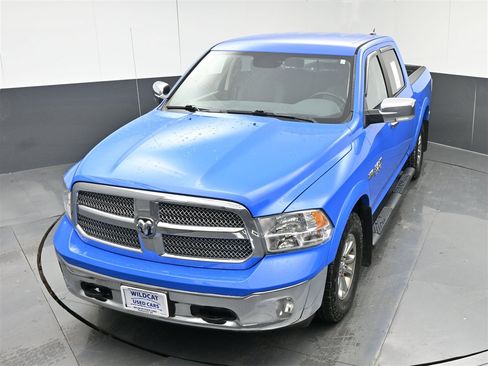 Used 2018 RAM 1500 SLT image 22