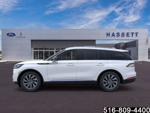 Used 2026 Lincoln Aviator AWD image 4