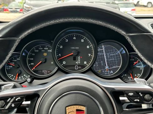 Used 2016 Porsche Cayenne AWD/4WD image 11