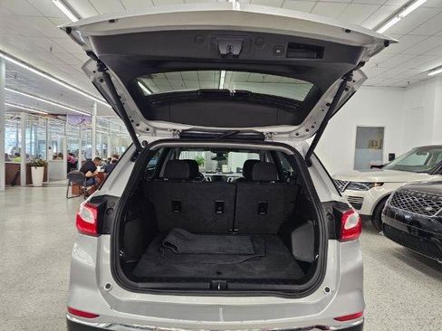 Used 2021 Chevrolet Equinox LT w/ Driver Convenience Package AWD/4WD image 40