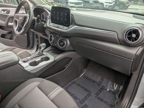 Used 2024 Chevrolet Blazer LT w/ Convenience Package image 24