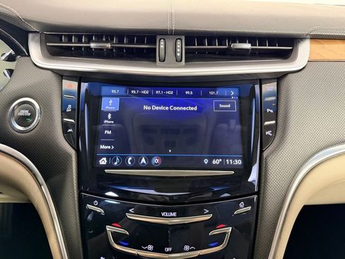 Used 2018 Cadillac XTS Luxury w/ Driver Awareness Package FWD image 17