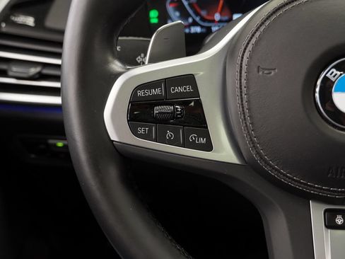 Used 2022 BMW X5 xDrive40i w/ M Sport Package AWD/4WD image 23