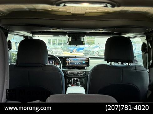 Used 2025 Jeep Wrangler Unlimited Sport AWD/4WD image 23