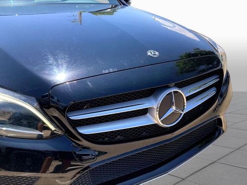Used 2019 Mercedes-Benz C 300 4MATIC Sedan image 36