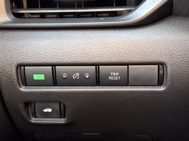 Used 2025 Nissan Sentra S w/ Trunk Package FWD image 24
