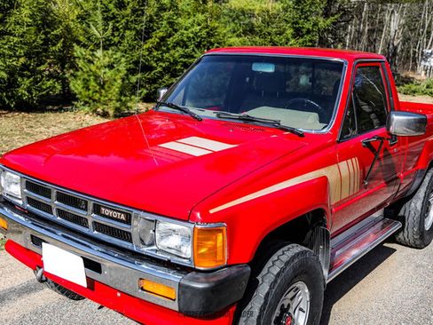 Used 1986 Toyota Pickup 4x4 Regular Cab Turbo image 53