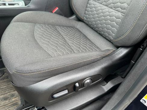 Used 2021 Chevrolet Equinox LT image 14