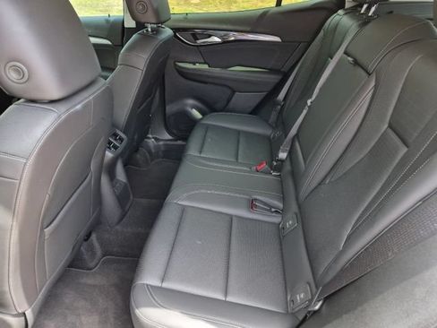 Used 2025 Buick Envision Preferred AWD/4WD image 11