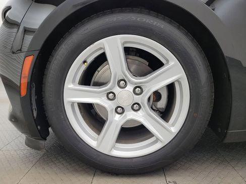 Used 2017 Chevrolet Camaro LT RWD image 31