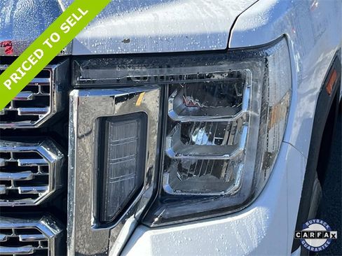 Used 2022 GMC Sierra 3500 Denali w/ Denali Ultimate Package image 9