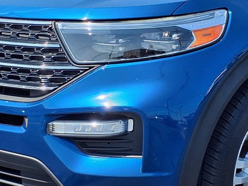 Used 2020 Ford Explorer XLT w/ Equipment Group 202A AWD/4WD image 30