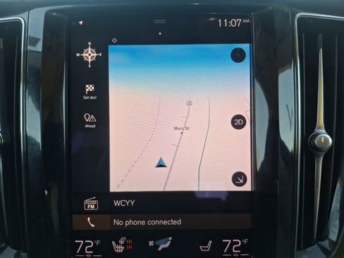 Used 2021 Volvo XC60 T6 Momentum image 22