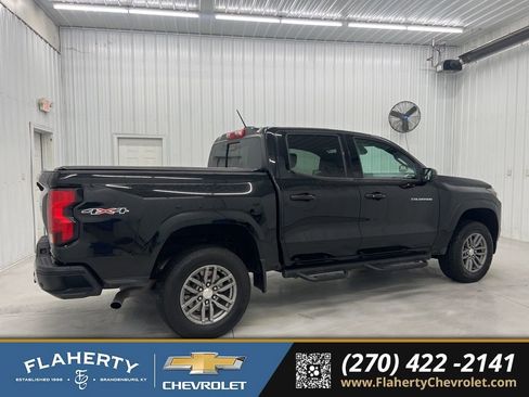 Used 2023 Chevrolet Colorado LT w/ LT Convenience Package II image 2