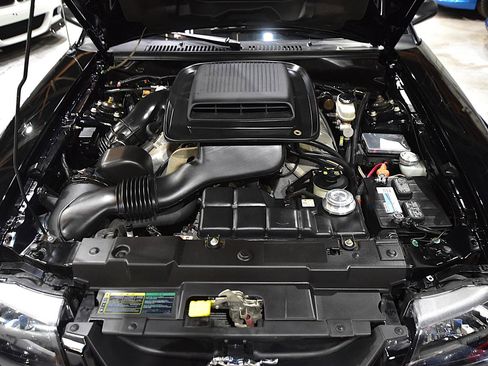 Used 2004 Ford Mustang Mach 1 RWD image 39