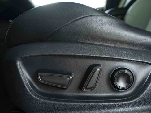 Used 2020 Toyota Corolla XSE FWD image 39