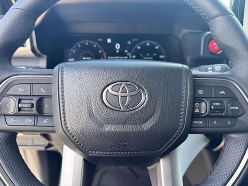 New 2026 Toyota 4Runner TRD Off-Road Premium AWD/4WD image 12