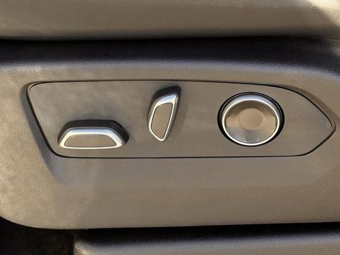 New 2026 Cadillac Escalade ESV Luxury image 23