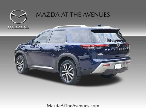 Used 2023 Nissan Pathfinder Platinum w/ Cargo Package image 5