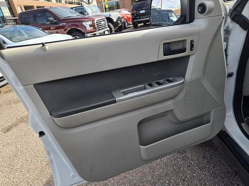 Used 2009 Ford Escape XLT image 14