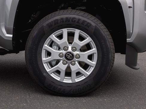 New 2026 Toyota Tacoma SR5 image 4