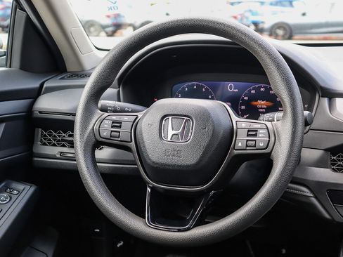 Certified 2025 Honda Accord LX image 18