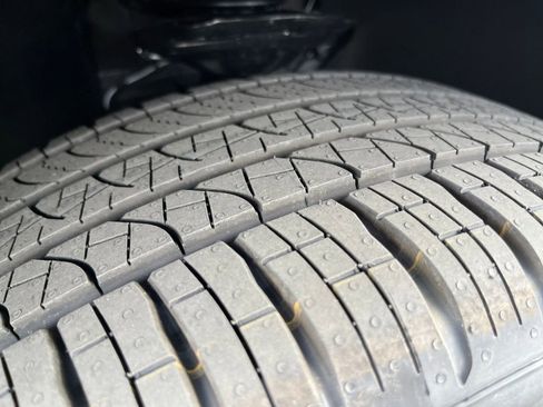 New 2025 Volkswagen ID.4 Pro S image 28