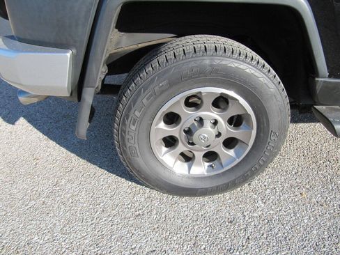 Used 2012 Toyota FJ Cruiser 4WD w/ Upgrade Pkg image 6