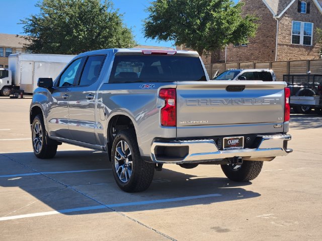 Used 2025 Chevrolet Silverado 1500 LT AWD/4WD image 3