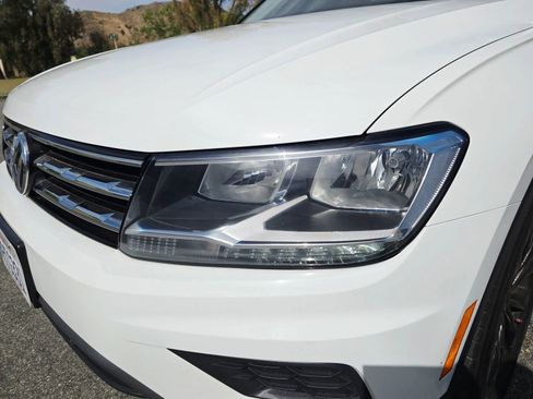 Used 2018 Volkswagen Tiguan S FWD image 12