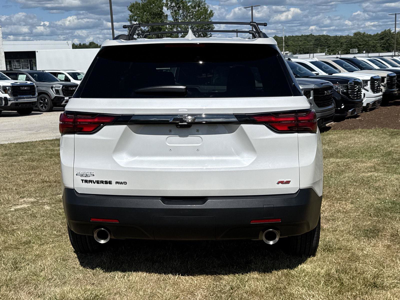 Used 2023 Chevrolet Traverse RS AWD/4WD image 10