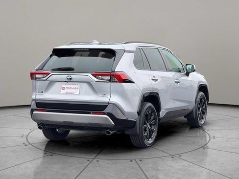 Certified 2022 Toyota RAV4 SE w/ Convenience Package AWD/4WD image 6