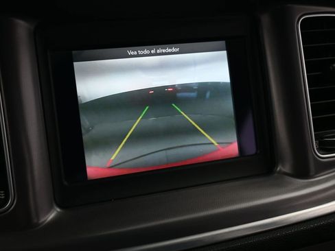 Used 2019 Dodge Charger SXT image 23