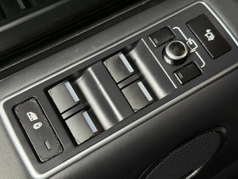 Used 2014 Land Rover Range Rover Autobiography AWD/4WD image 29