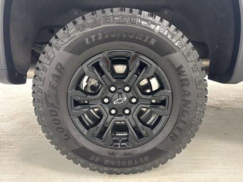 Used 2022 Chevrolet Silverado 1500 ZR2 AWD/4WD image 36