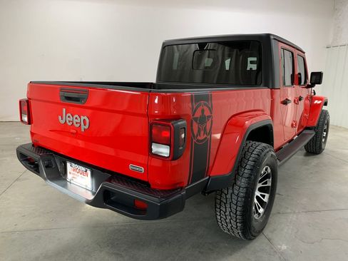 Used 2022 Jeep Gladiator Overland image 23