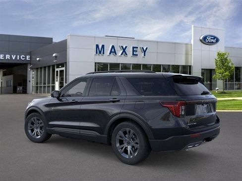 Used 2026 Ford Explorer Active w/ Active Comfort Package AWD/4WD image 4