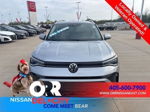 Used 2025 Volkswagen Taos SE image 8