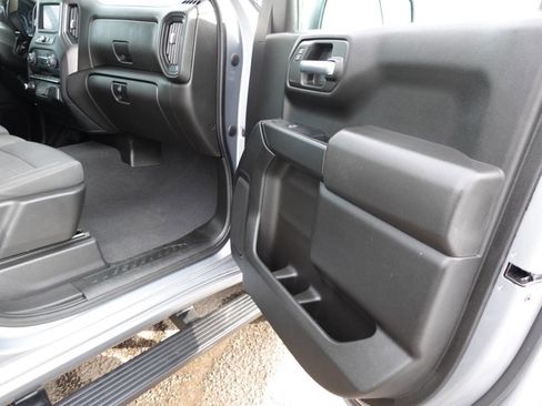 Used 2023 Chevrolet Silverado 1500 Custom image 33