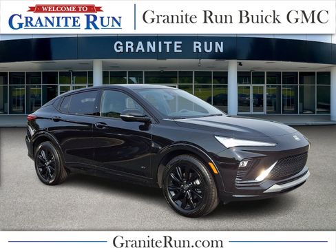 Used 2025 Buick Envista Sport Touring w/ Convenience I Package FWD image 1