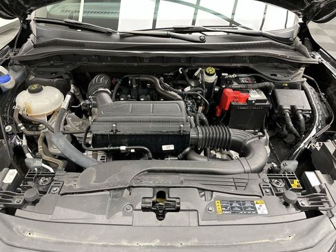 Used 2024 Ford Escape ST-Line w/ Tech Pack #1 AWD/4WD image 30