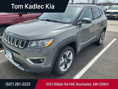 Used 2020 Jeep Compass Limited image 1