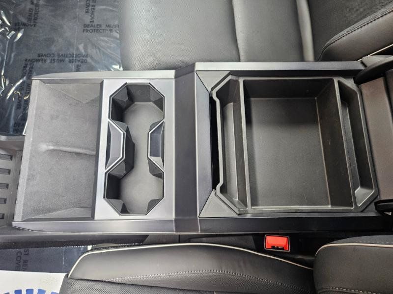 Used 2024 Tesla Cybertruck AWD Crew Cab image 61