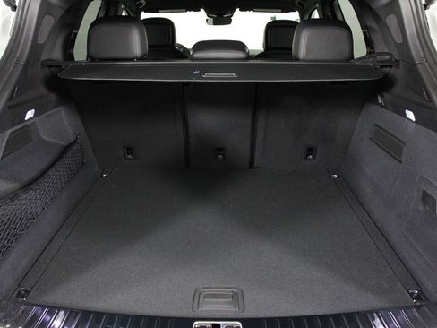 New 2026 Porsche Cayenne image 19