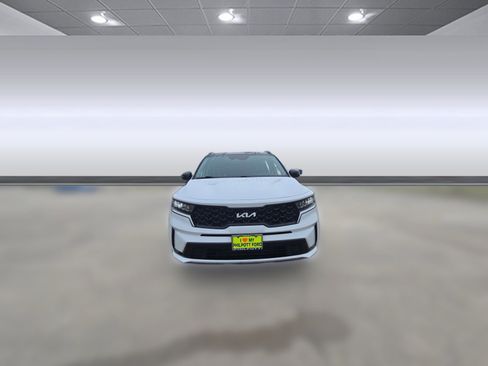 Used 2023 Kia Sorento S w/ Panoramic Sunroof Package image 6