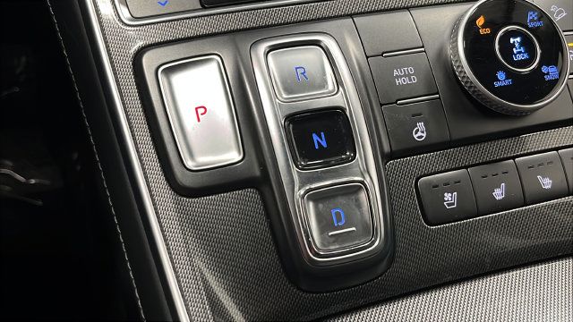 Used 2022 Hyundai Santa Fe Limited AWD/4WD image 19