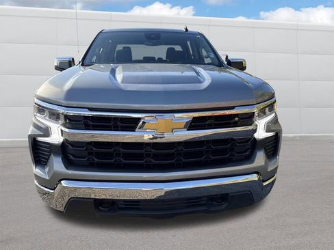 Used 2025 Chevrolet Silverado 1500 LT AWD/4WD image 11